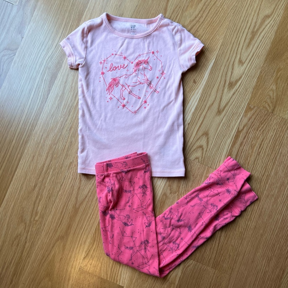 GAP Pajama Set 🦄